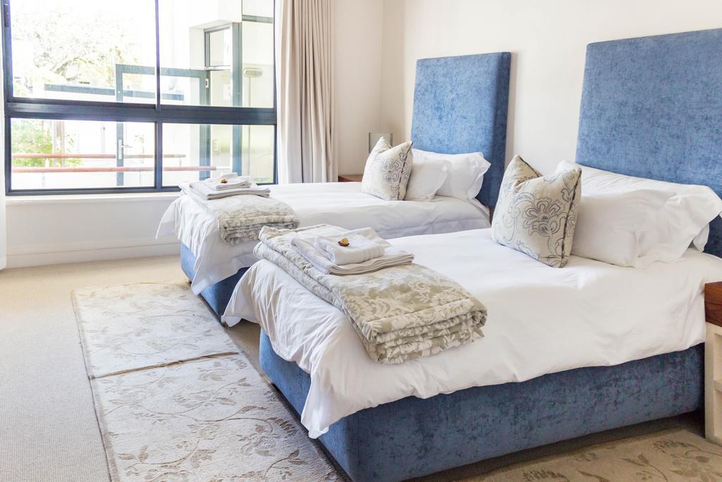 74 On Marine Apartment Hermanus Room photo